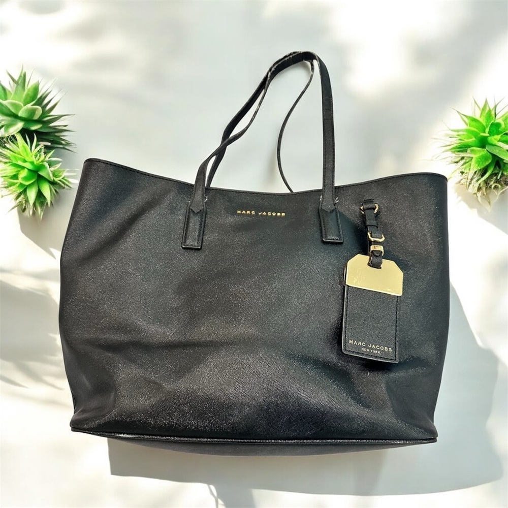Marc Jacobs Black Saffiano Leather Luggage Tag Tote Bag